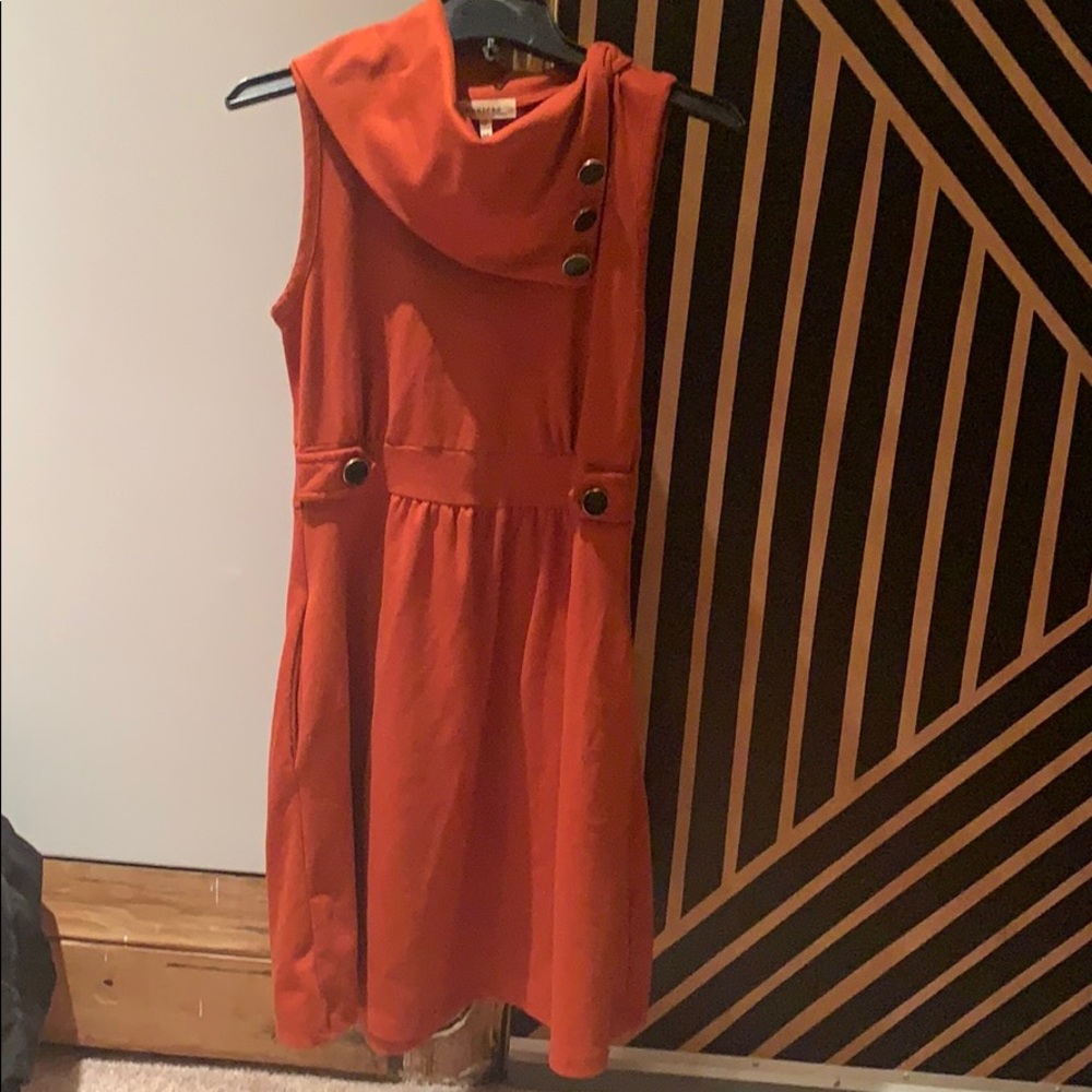 Rust-Color Dress w/ Statement Collar and Pockets!!